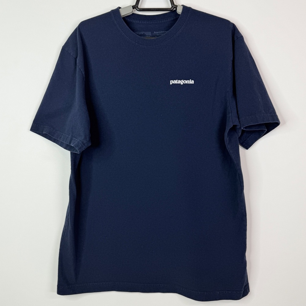 Patagonia T-Shirt Men's Medium‎ Tee Graphic Logo Recycled Cotton Blue